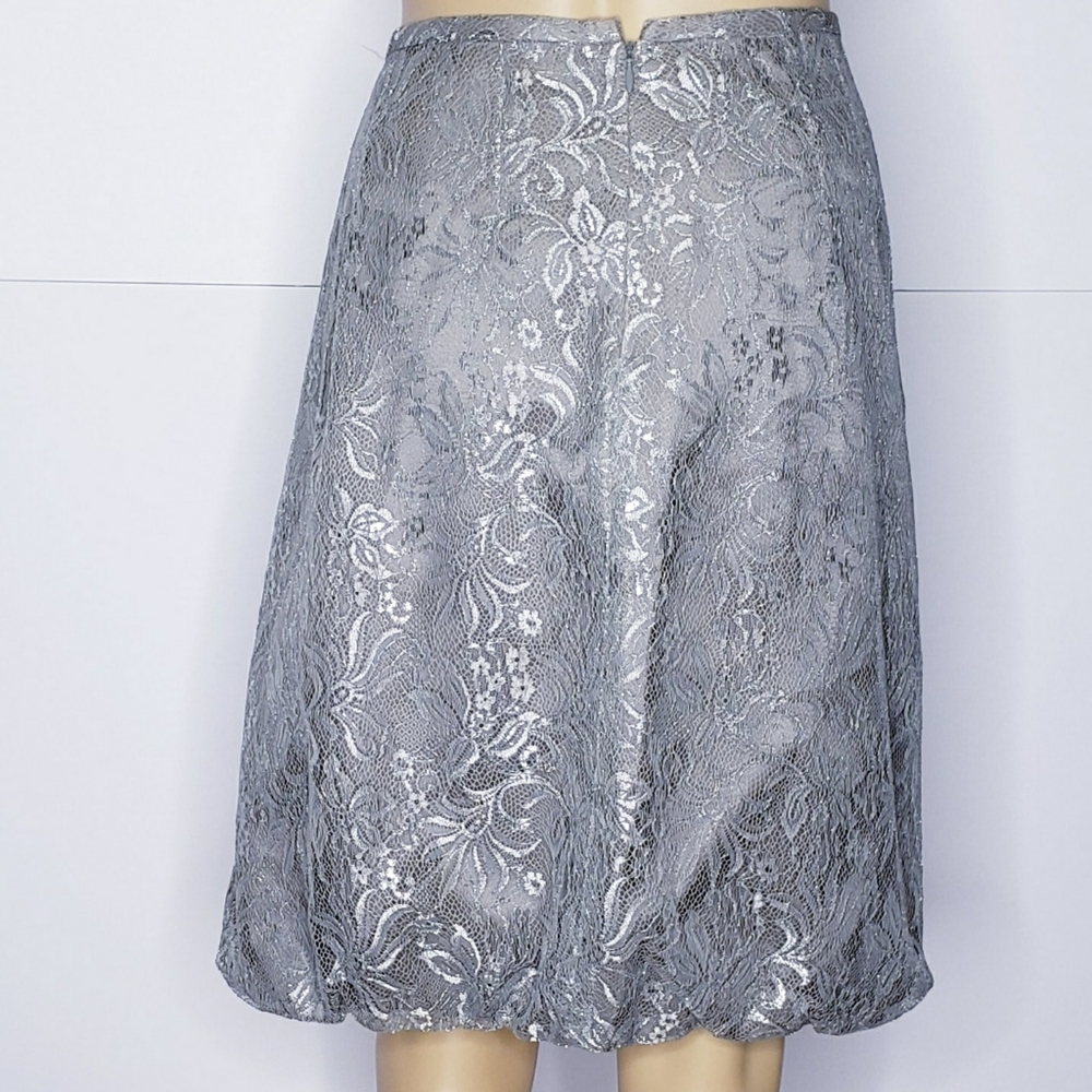 Ann Taylor Loft NEW!  silver gray metallic lace floral skirt Size 6🤍